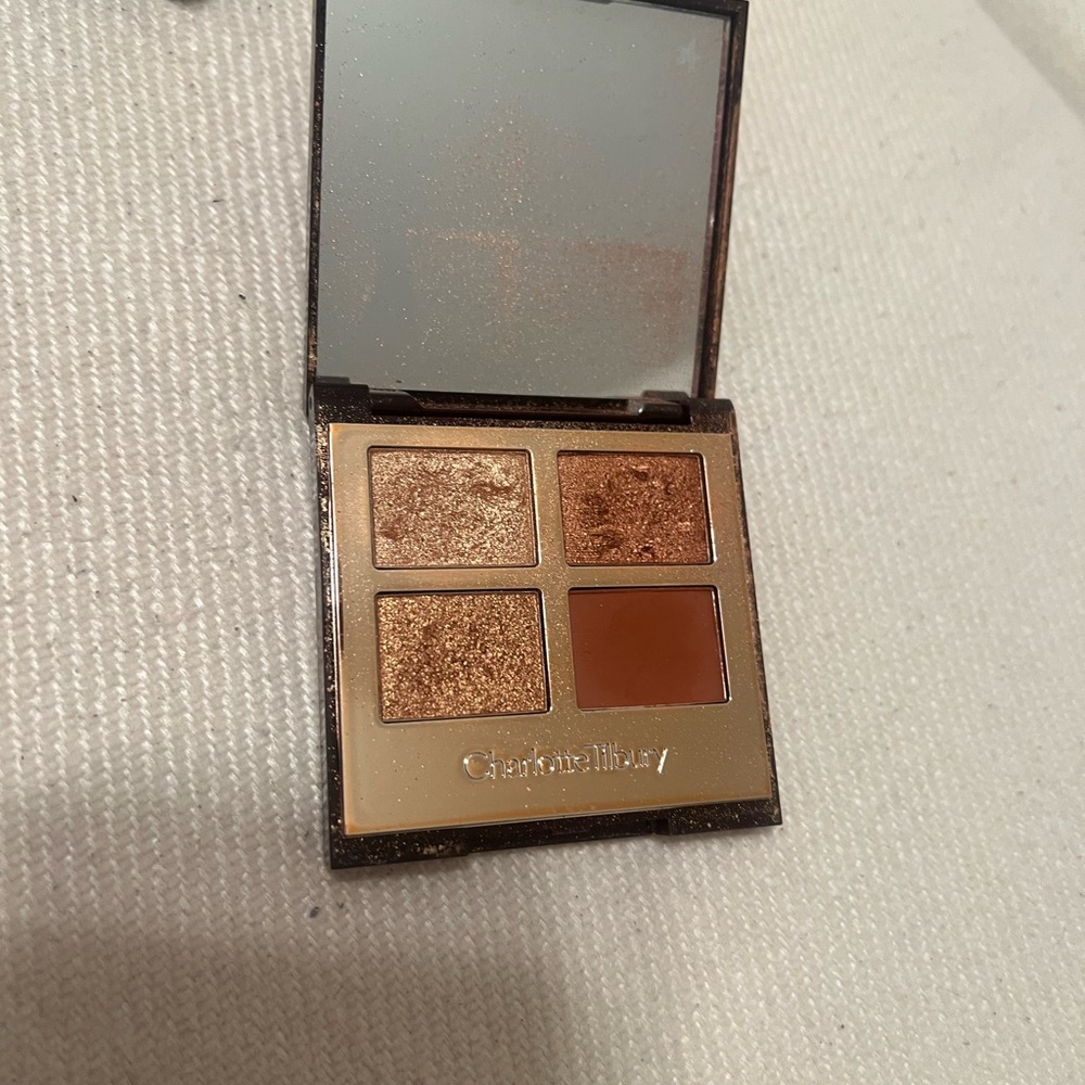 Charlotte tilbury eyeshadow pallet